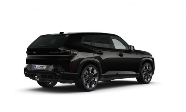 Bmw Xm image 1