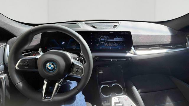Bmw X1 image 1