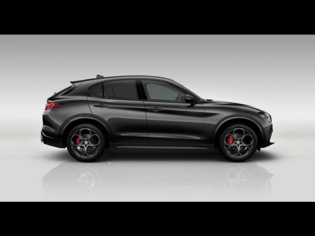 Alfa Romeo Stelvio image 1