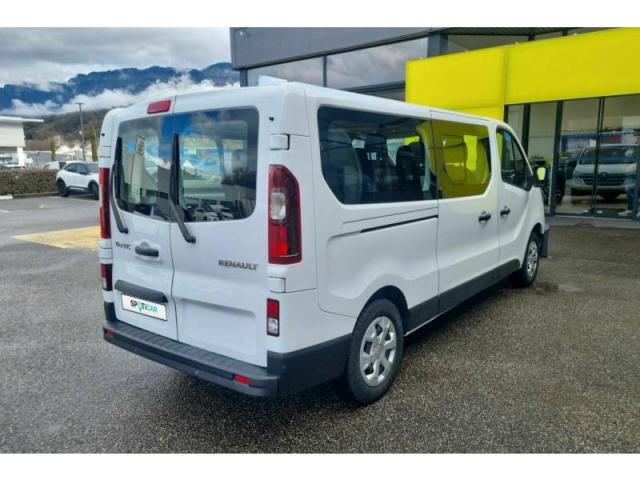 Renault Trafic image 8