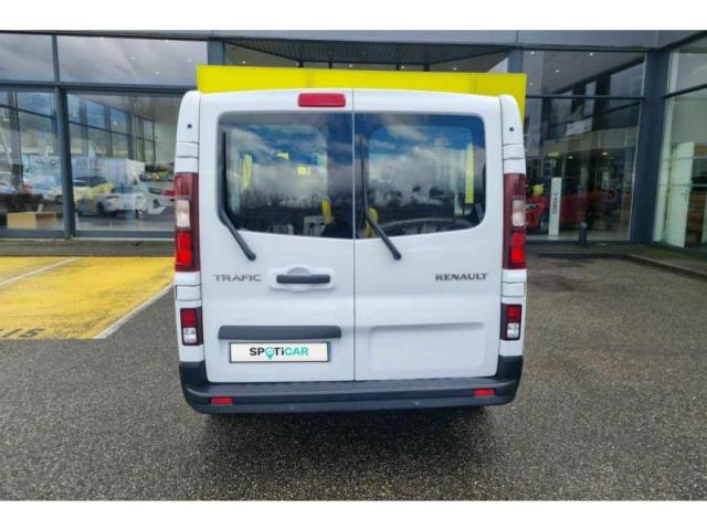 Renault Trafic image 2