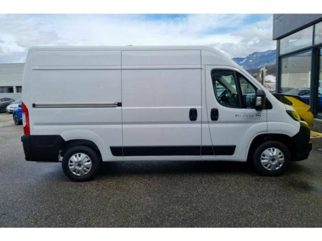 Opel Movano image 8