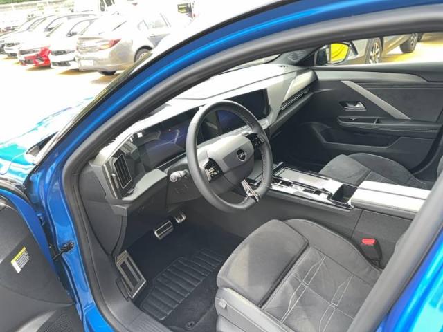 Opel Astra image 9