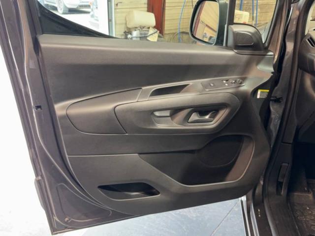 Opel Combo image 4
