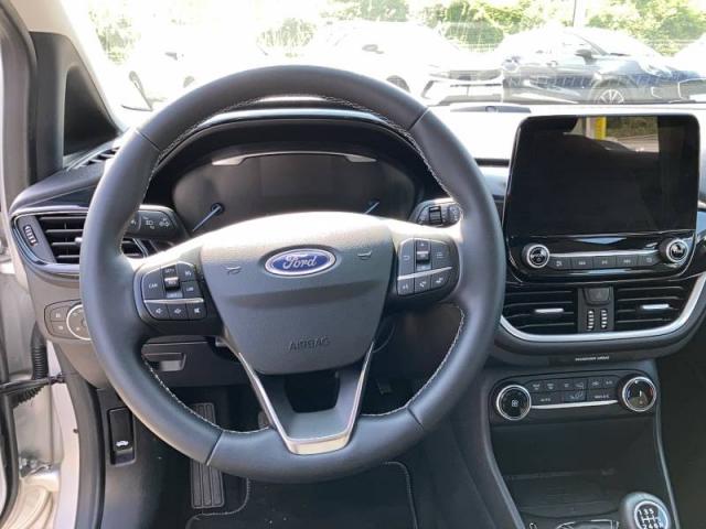 Ford Fiesta image 5