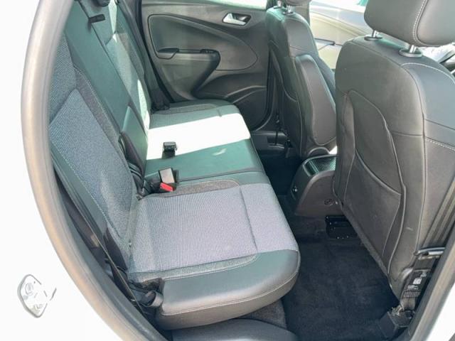 Opel Crossland image 2