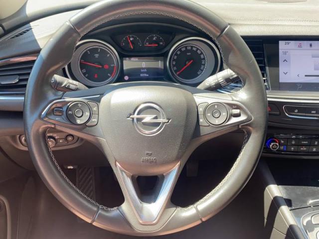 Opel Insignia image 2