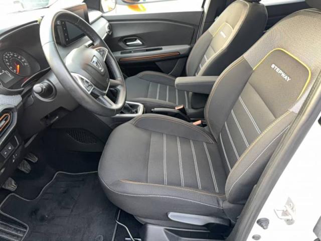 Dacia Sandero image 8