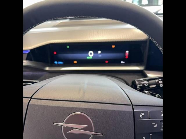 Opel Grandland image 2