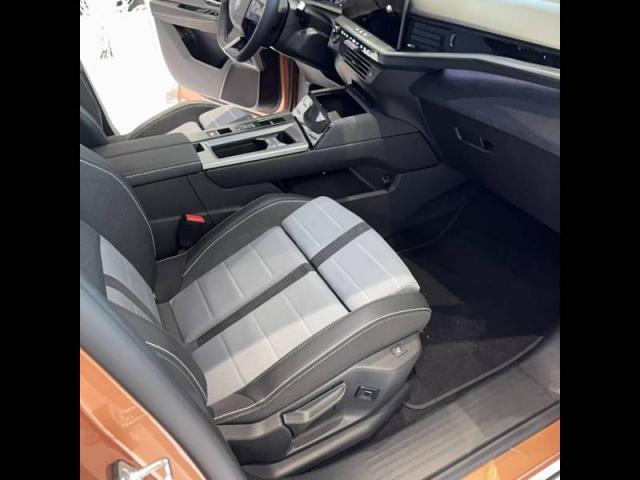Opel Grandland image 7
