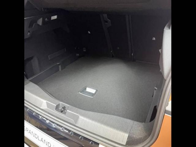 Opel Grandland image 9