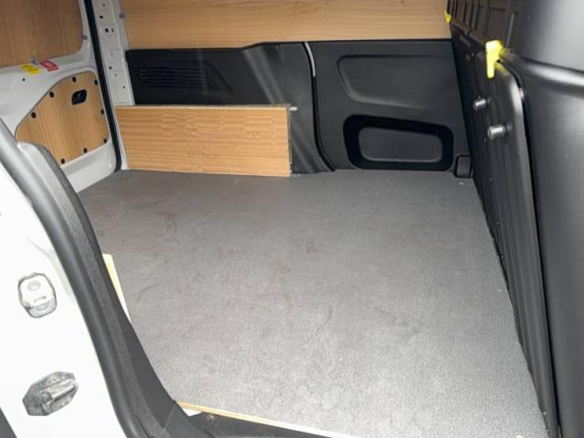 Peugeot Partner image 9