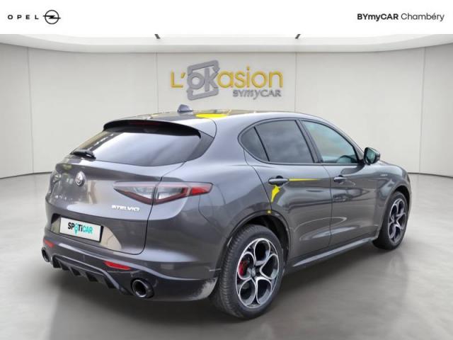 Alfa Romeo Stelvio image 4