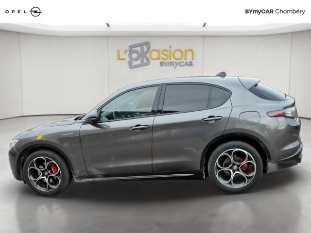 Alfa Romeo Stelvio image 3