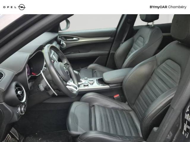 Alfa Romeo Stelvio image 1