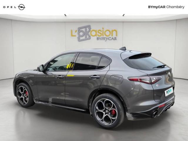 Alfa Romeo Stelvio image 7