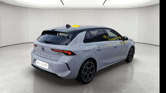 Opel Astra image 9