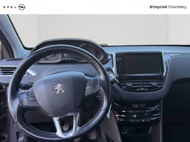 Peugeot 2008 image 2