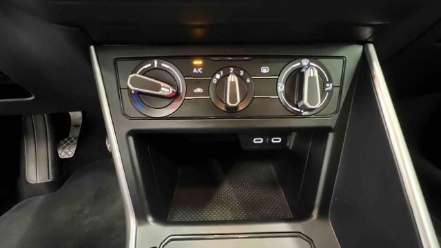 Volkswagen Polo image 2