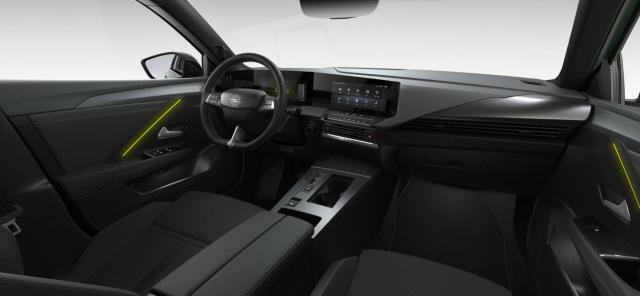 Opel Astra Sports Tourer image 3