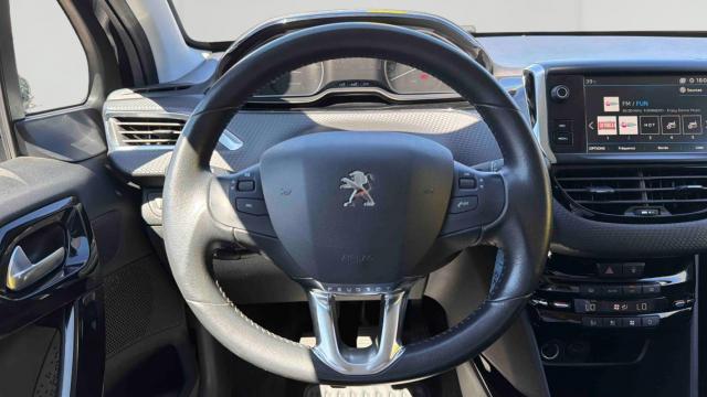 Peugeot 2008 image 9