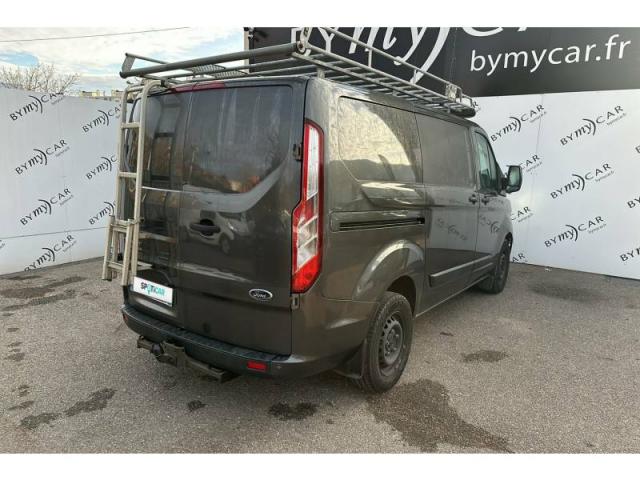 Ford Transit image 3
