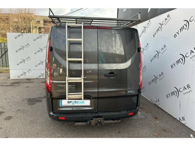 Ford Transit image 6