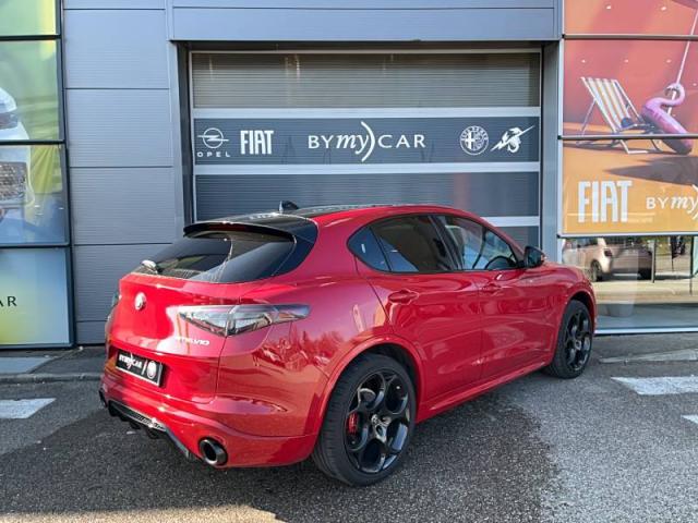 Alfa Romeo Stelvio image 2