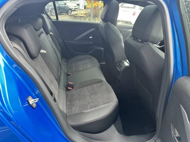 Opel Astra image 6