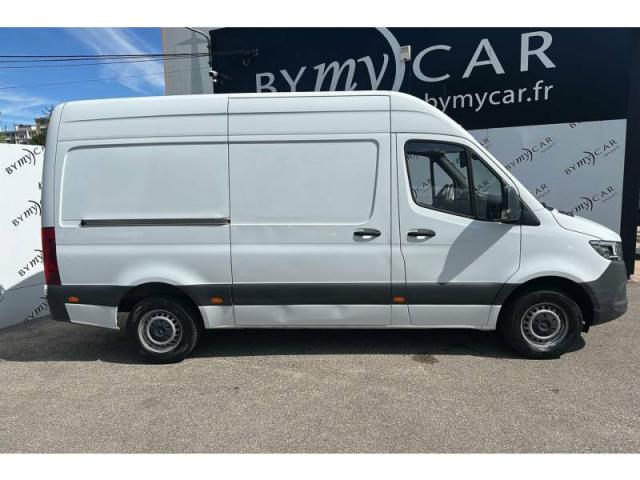 Mercedes Benz Sprinter image 5
