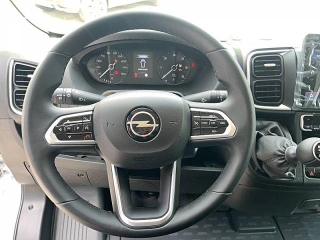 Opel Movano image 2