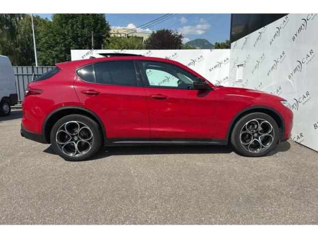 Alfa Romeo Stelvio image 4