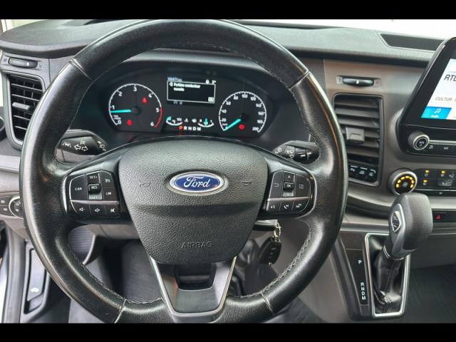 Ford Transit image 9