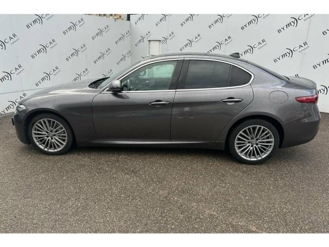 Alfa Romeo Giulia image 7