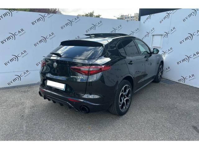 Alfa Romeo Stelvio image 3