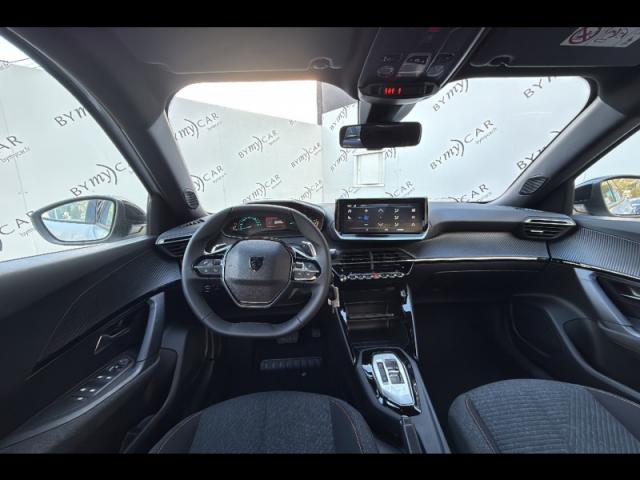 Peugeot 2008 image 8