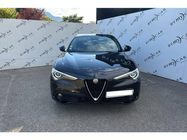 Alfa Romeo Stelvio image 9