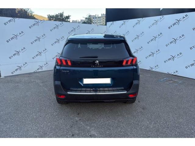 Peugeot 5008 image 1