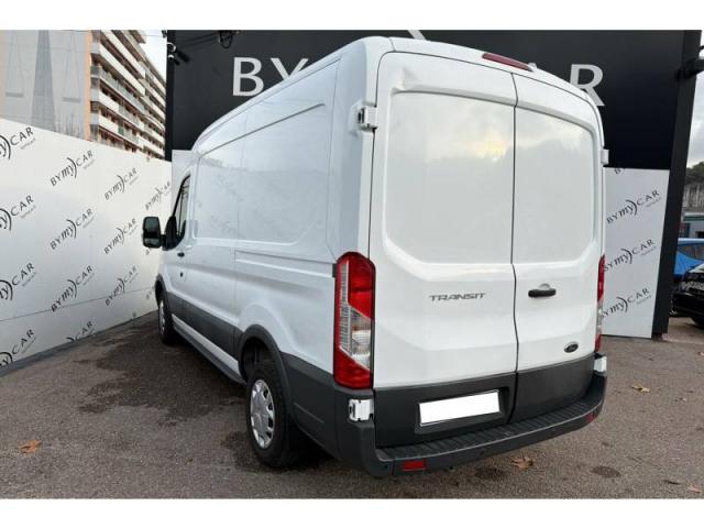 Ford Transit image 8