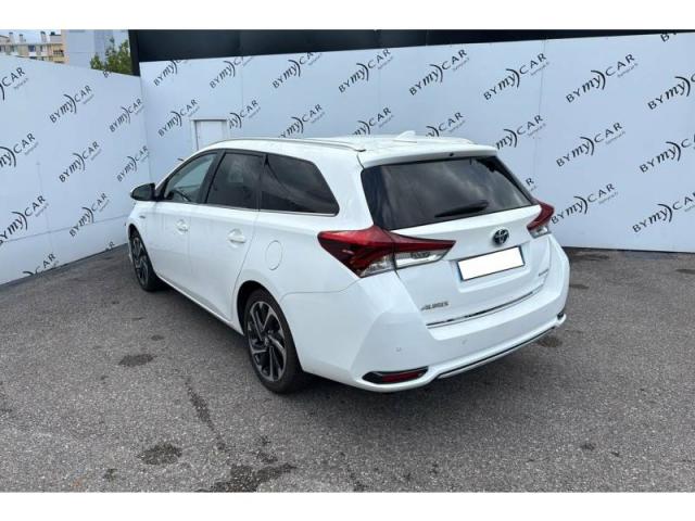 Toyota Auris image 5