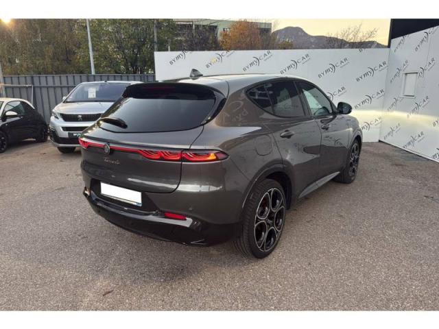 Alfa Romeo Tonale image 8