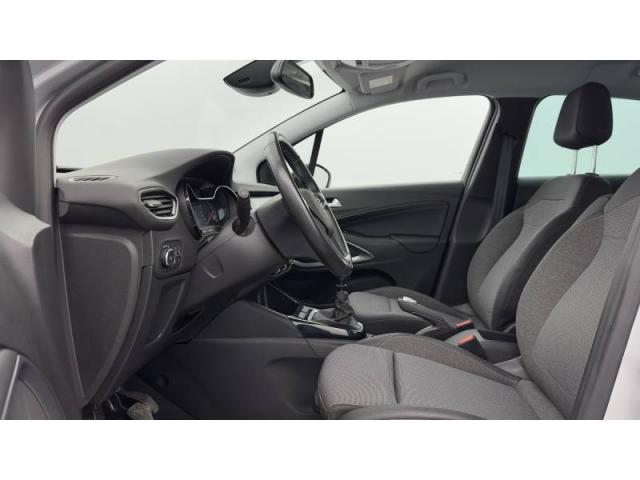 Opel Crossland image 2