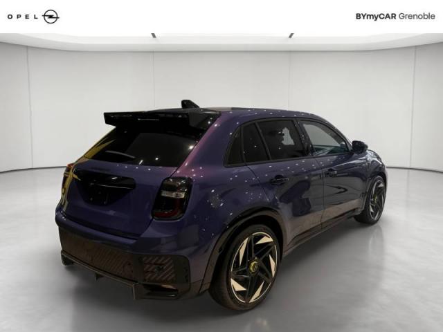 Abarth 600e image 9