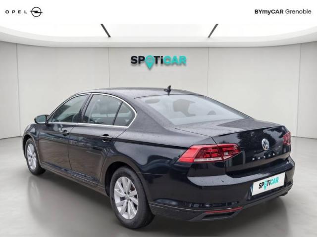 Volkswagen Passat image 4