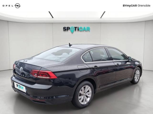 Volkswagen Passat image 7