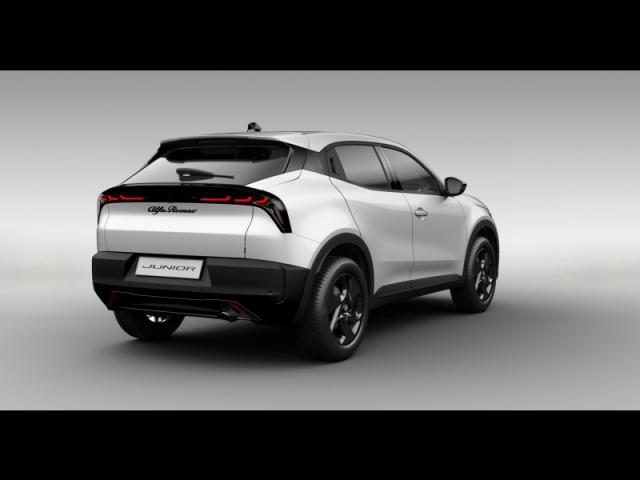 Alfa Romeo Junior image 2