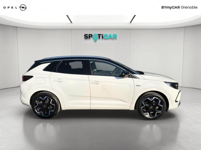 Opel Grandland image 9