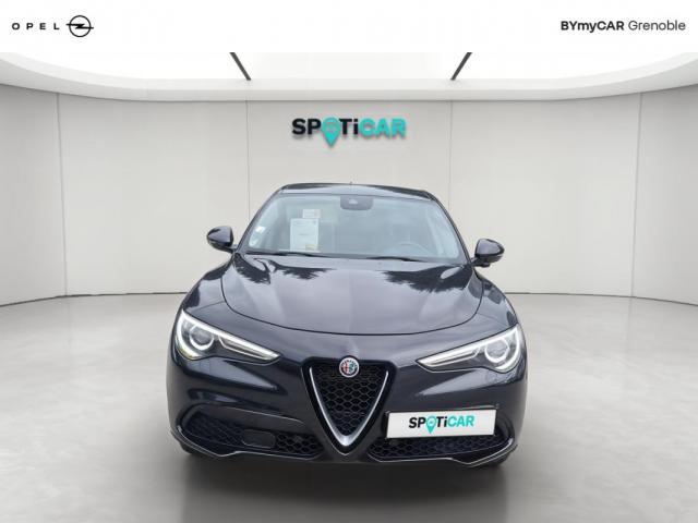 Alfa Romeo Stelvio image 5