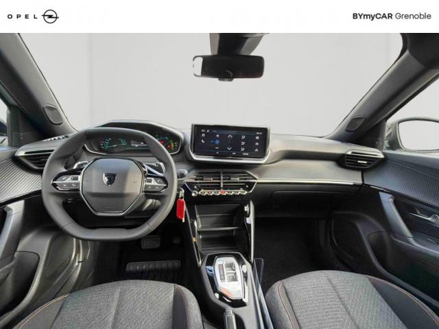 Peugeot 2008 image 1
