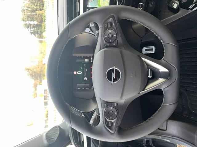 Opel Corsa image 2